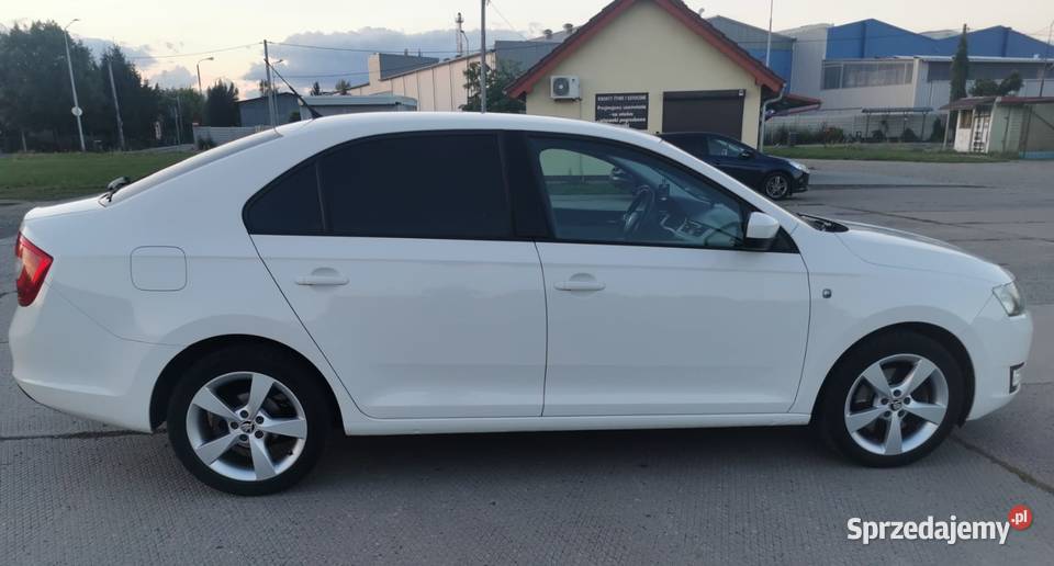 SUPER STAN SKODA RAPID 2013r 12BENZ 105 6 BIEGÓW czujnik parkowania dolnośląskie