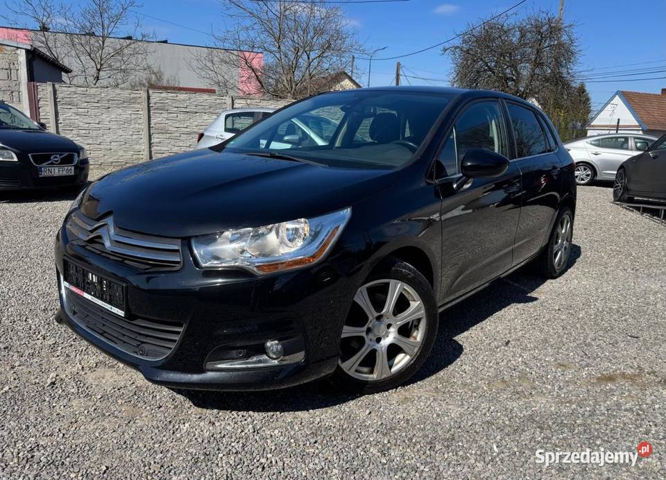 Citroen C4 12 PureTech Exclusive 131 2014r czerwony Nisko