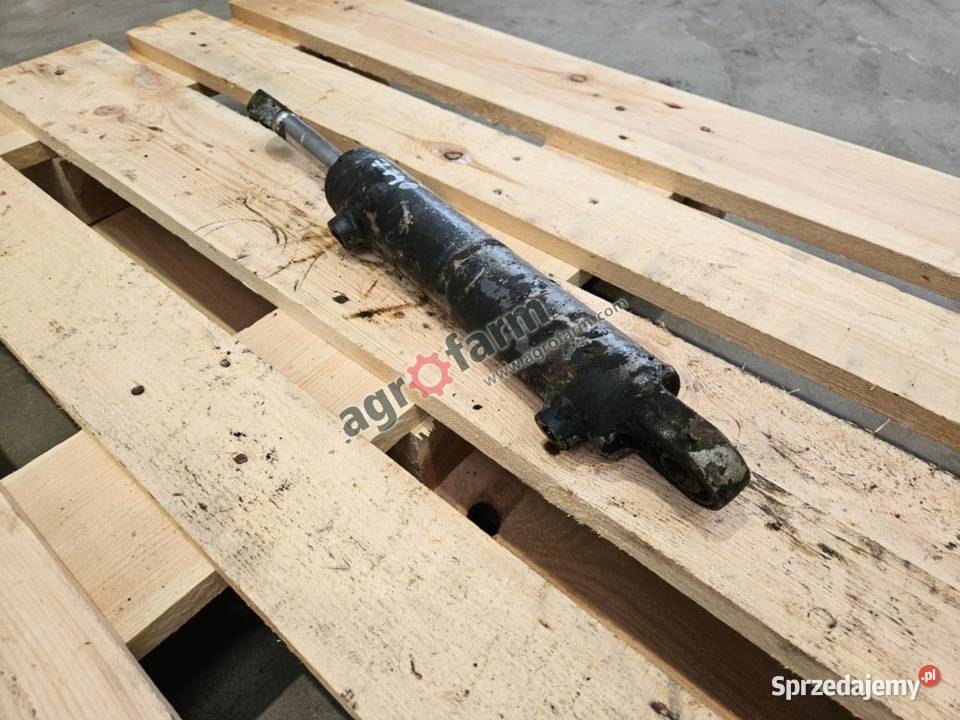 Siłownik skrętu Ford 7740 5640 6640 Byków