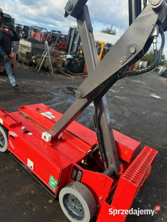 zwyżka nożycowa podnośnik elektryczny MANITOU Działoszyn