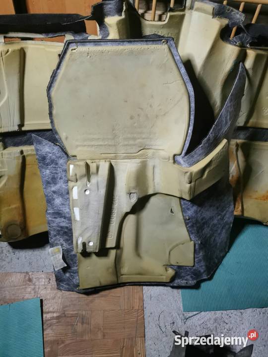 Mercedes w202 środek wykładzina osłona slubka a Rok produkcji 1998 Ropczyce