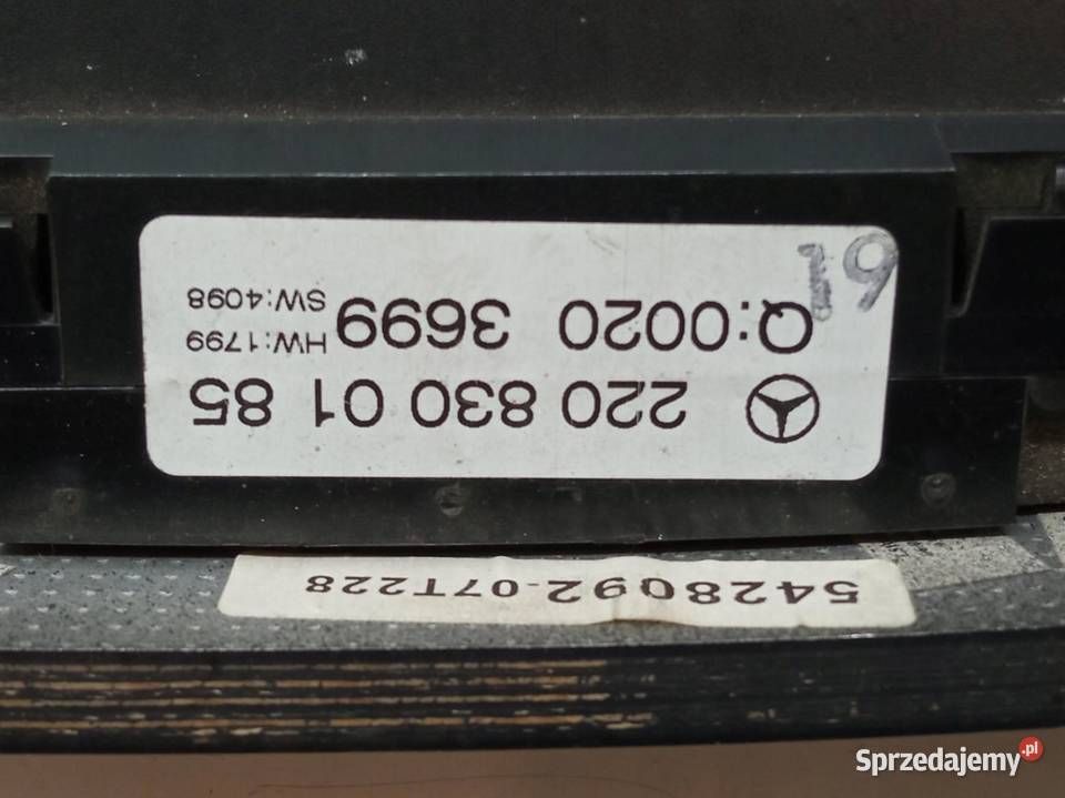 PANEL NAWIEWU 2208300185 MercedesBenz Sklasa IV osobowe