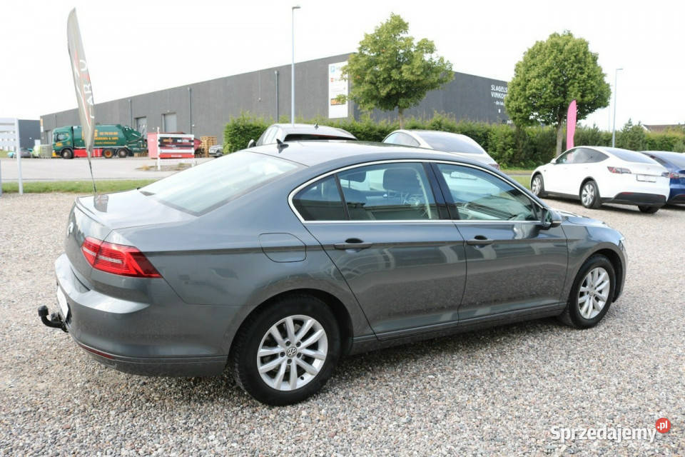 Volkswagen Passat B8 20142023 Sedan / Limuzyna Sadlno