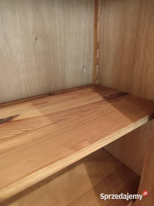 stara zabytkowa witryna biblioteczka Lubin