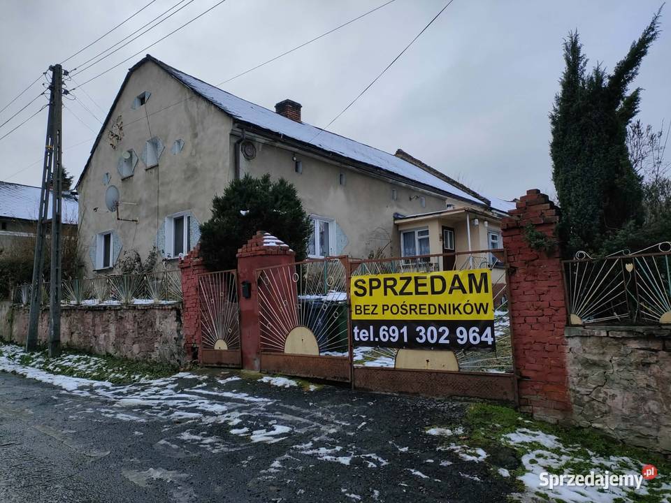 DOM WOLNOSTOJĄCY I POLE Z GRUNTAMI ORNYMI BEZ Mokre