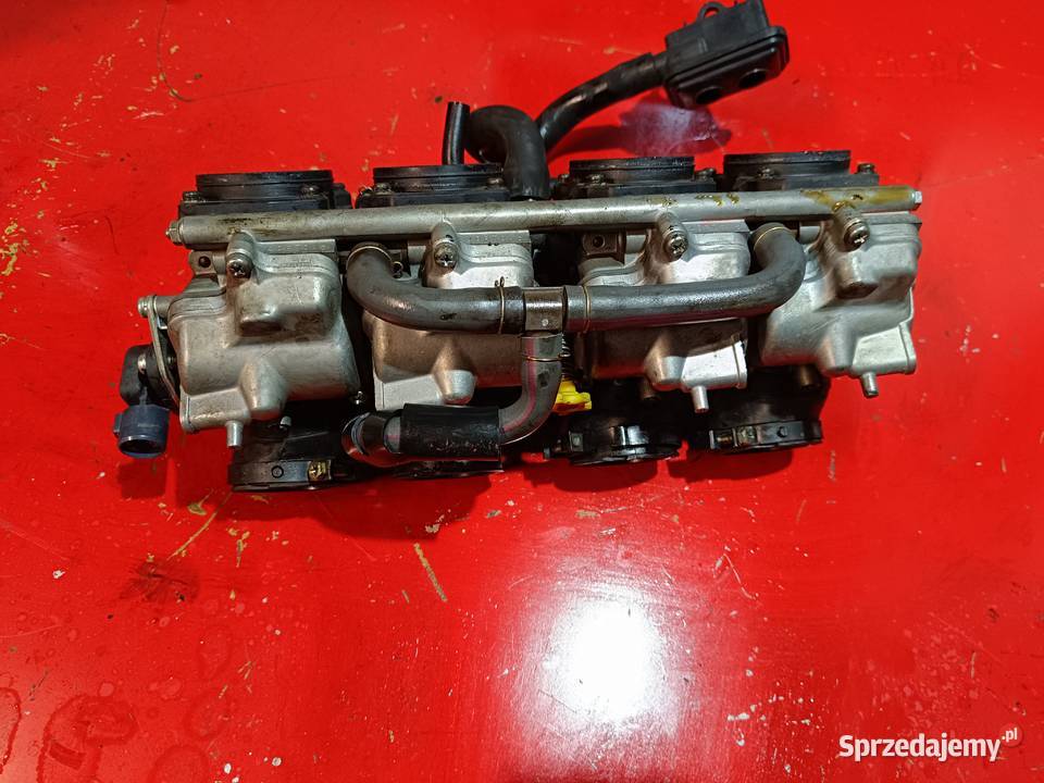 HONDA HORNET 600 PC25 03 gaznik gazniki membrana