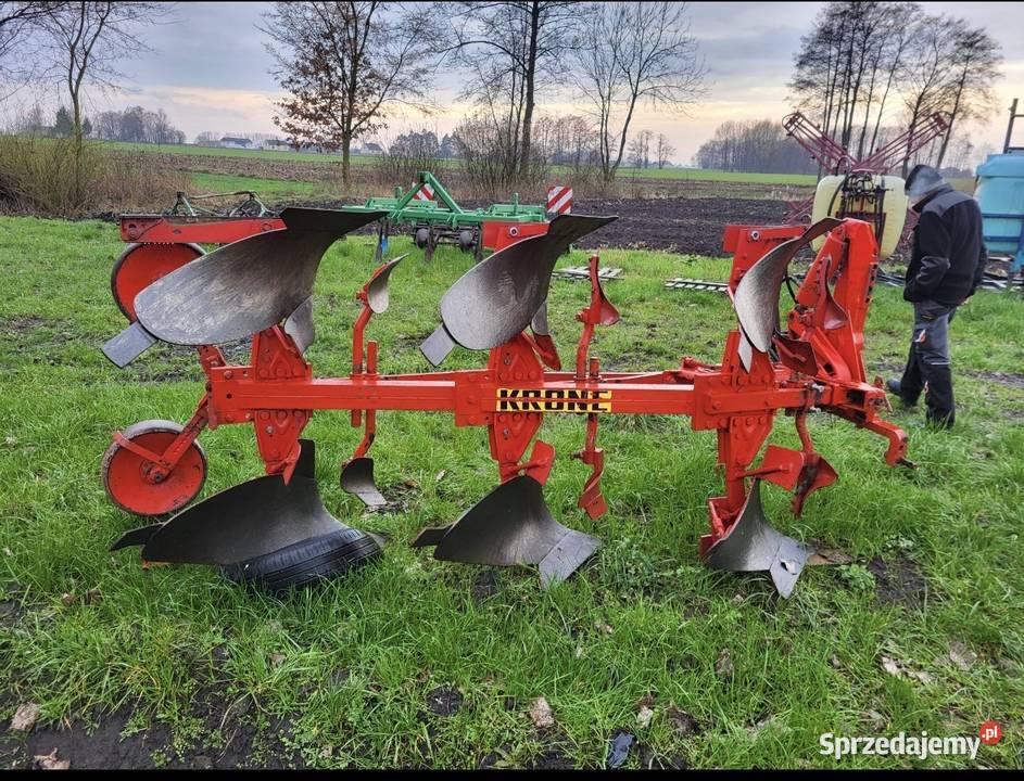 Pług obrotowy 3 skibowy 335 Pługi Parzęczew