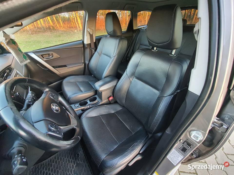 Toyota Auris Kombi 16 MP3 Skaryszew