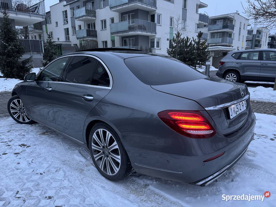 MercedesBenz E220d W213 Virtual Cockpit Warszawa
