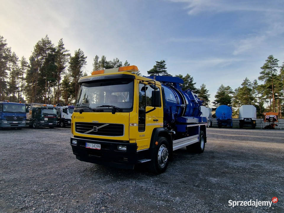 Volvo WHALE WUKO do zbierania odpadów płynnych Daleszyce