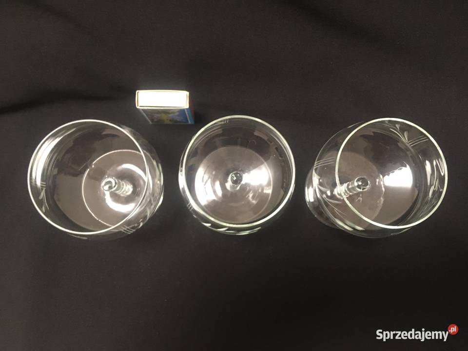 PRL stare lampki do wina szlifowane grawer Kołobrzeg