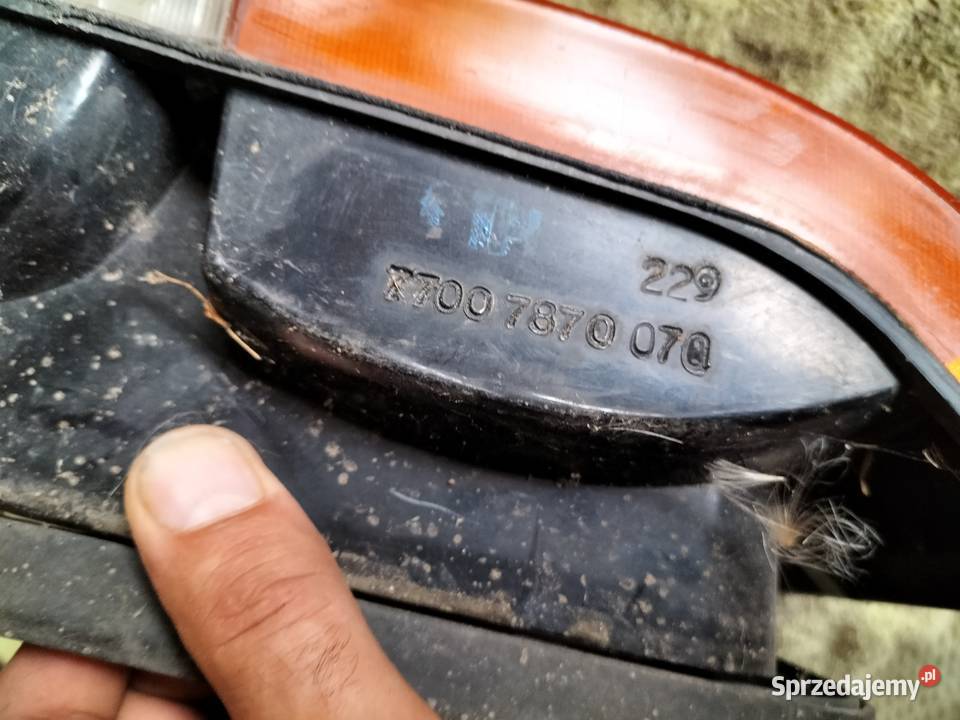 RENAULT 19 Chamade LAMPA TYŁ TYLNA PRAWA Kamień-Kolonia