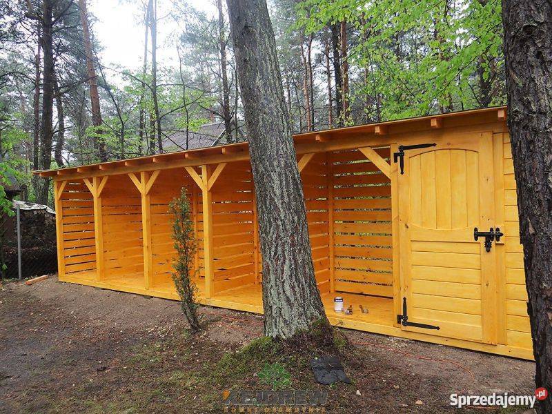 Duża drewutnia z pięcioma boksami i składzikiem Piła Pierwsza