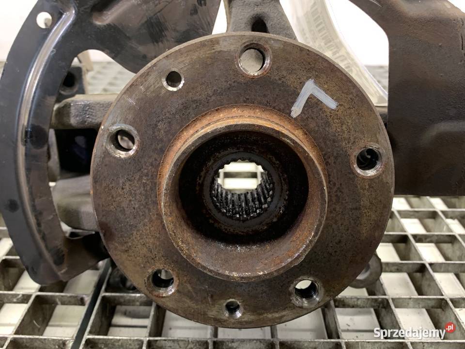 ZWROTNICA LEWY PRZÓD RENAULT MEGANE IV 15 116