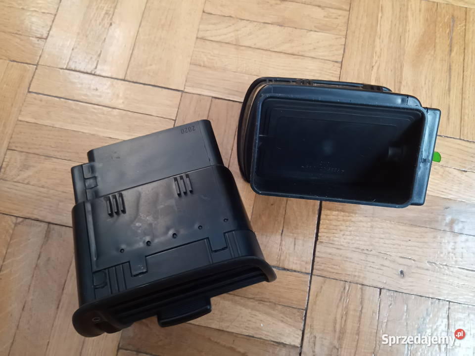 Seat Leon I Kratka nawiewu lewa Boczna 8L0820901 Dębica