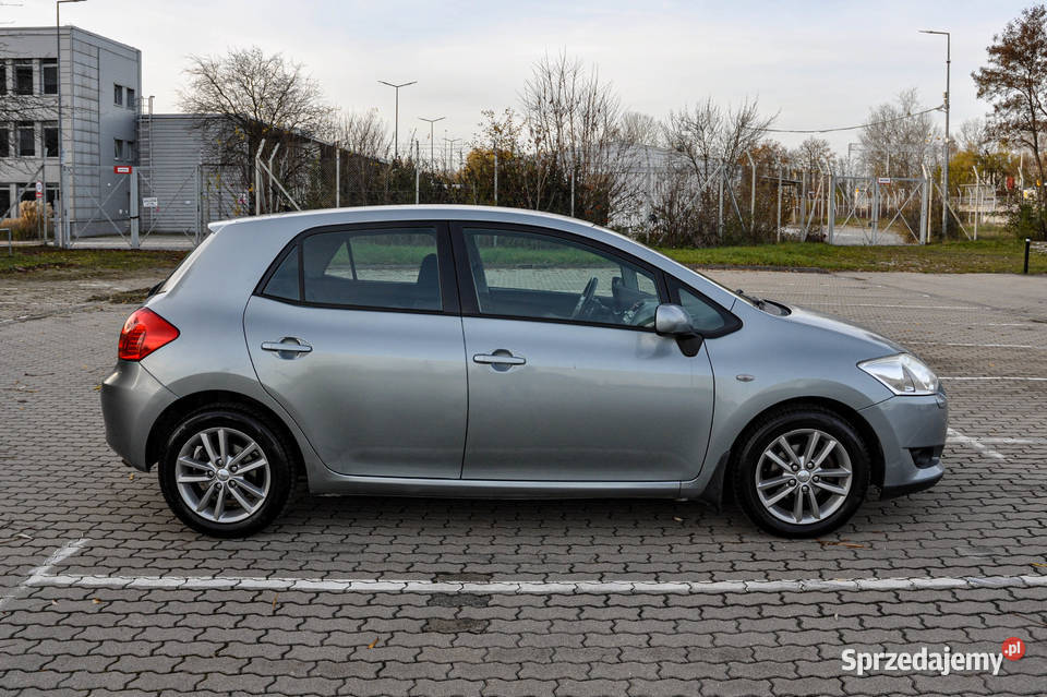 Toyota Auris Automat 159