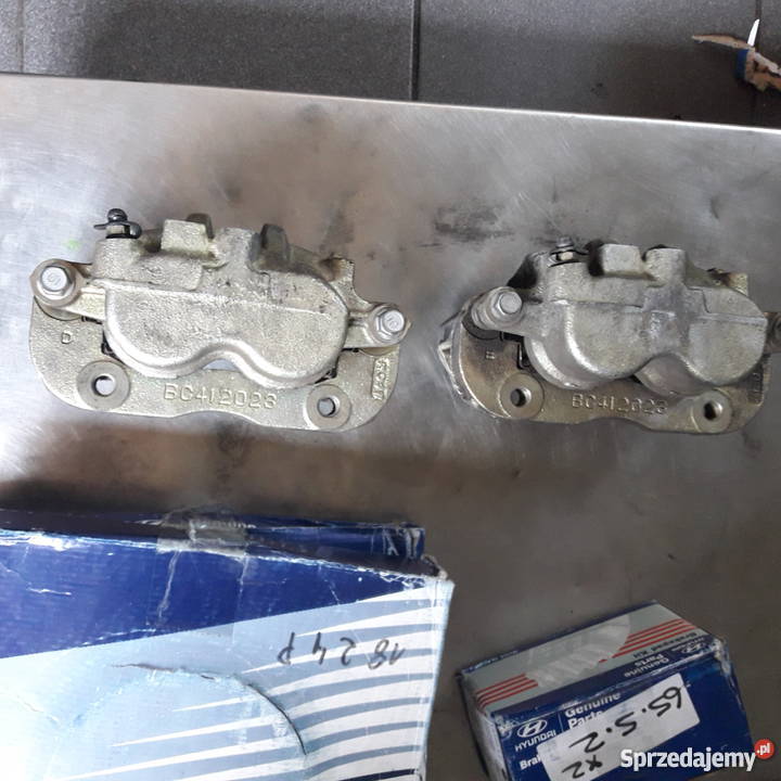 Zacisk Nowy Prawy Hyundai H200 25D dostawcze śląskie Częstochowa