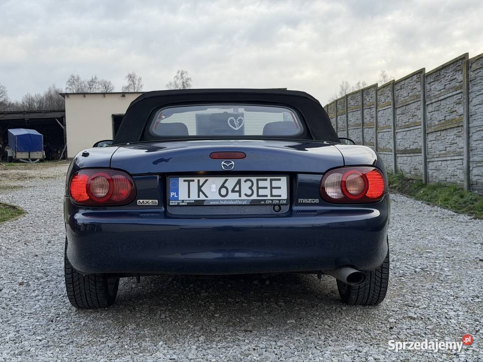 2003 Mazda MX5 NbFL Momocicha