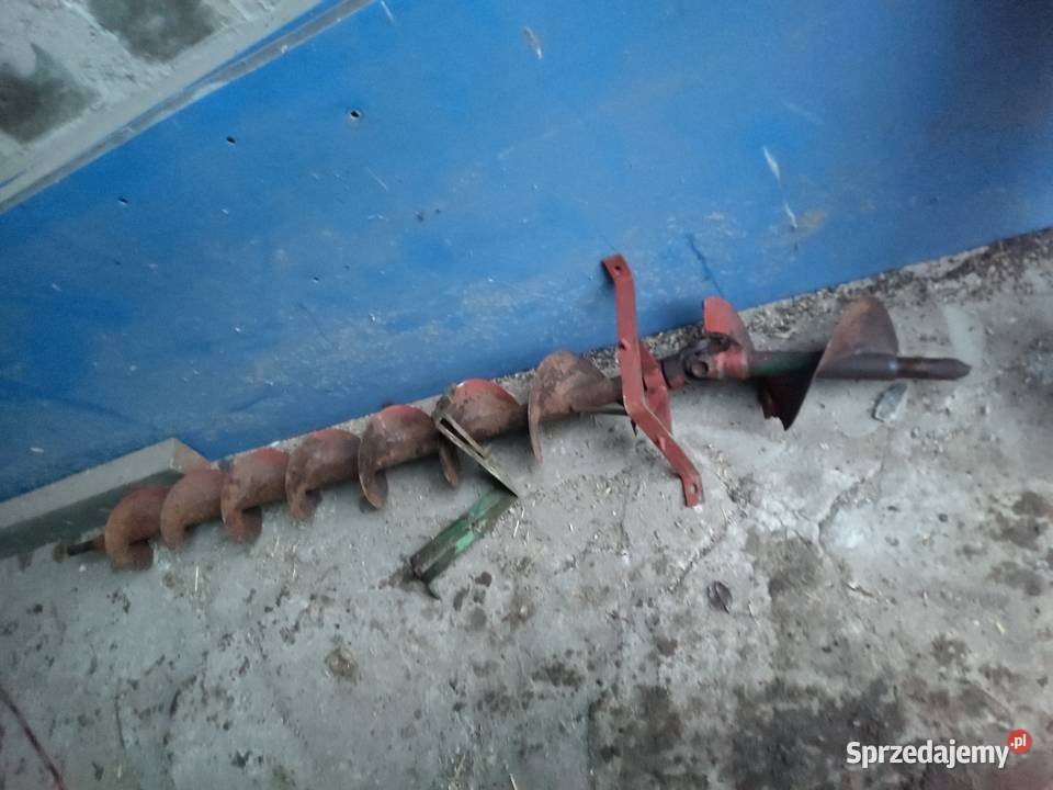 Wał wysypu kombajnu zbożowego Volvo 830 Brzeziny