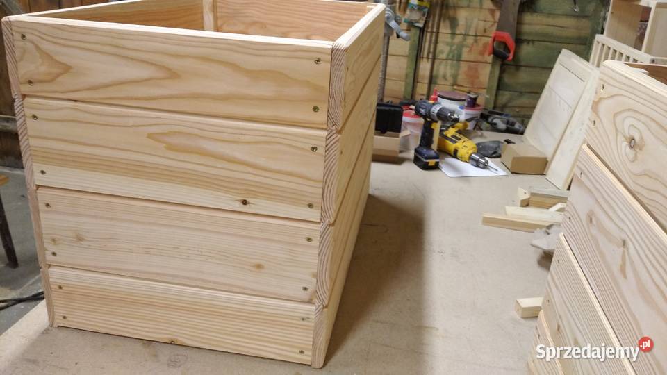 Doniczki z drewna do ogrodu Andrychów