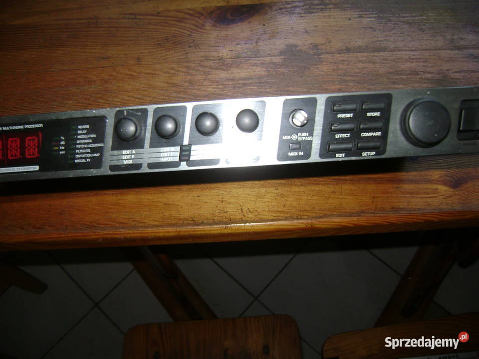 Efekt Virtualizer Wokalizer Behringer DSP2024P