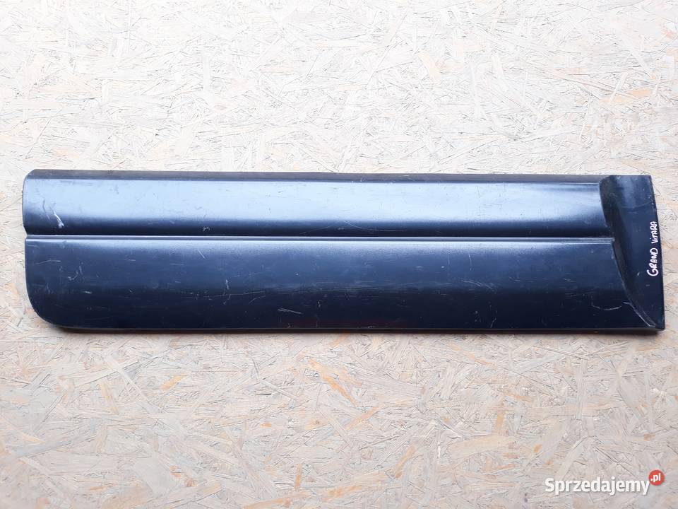 SUZUKI GRAND VITARA I 3D LISTWA DRZWI PRAWA listwy boczne