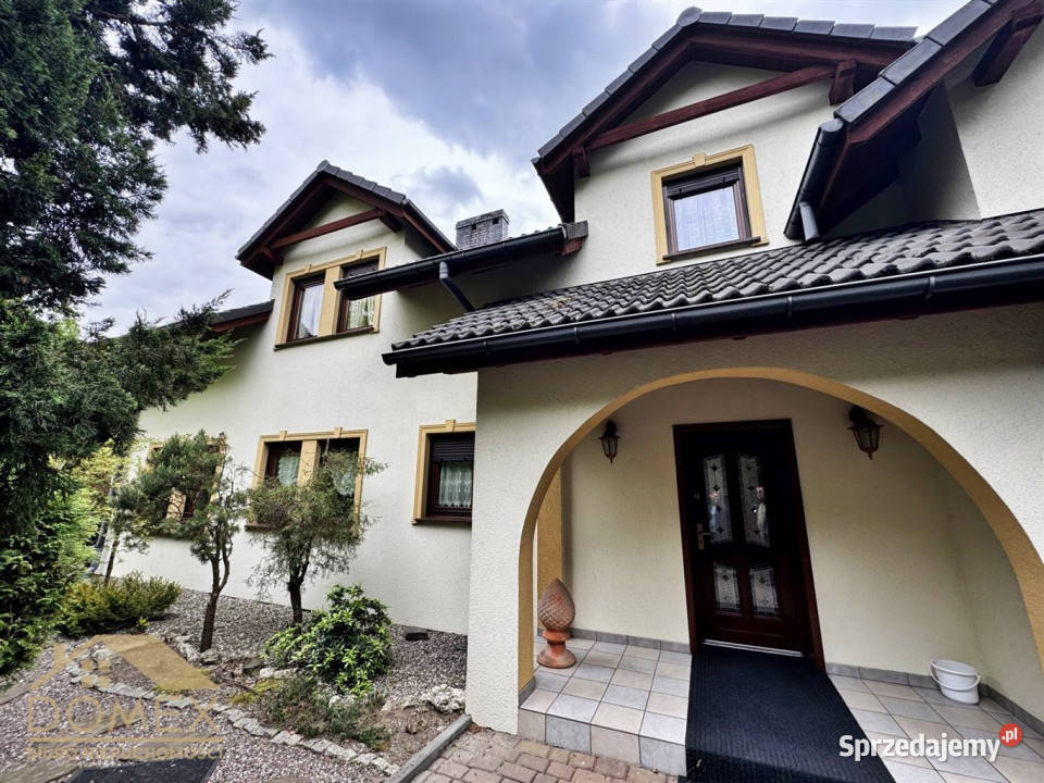 Dom wolnostojący Rogów 242m2 asfalt