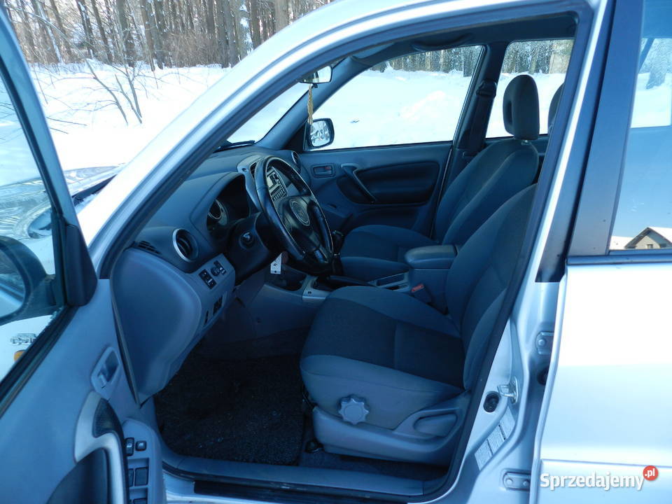 Toyota RAV4 5 drzwi klima hak 4x4 ABS Olsztyn sprzedam