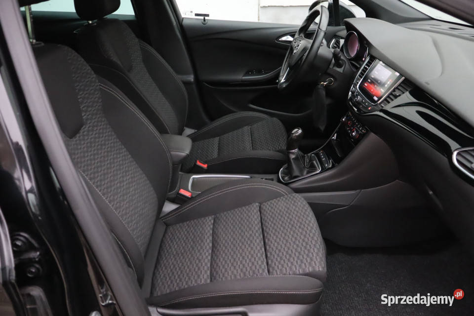Opel Astra 16 T elektrycznie ustawiane fotele