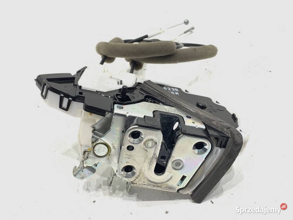 ZAMEK DRZWI PRAWY TYŁ NISSAN XTRAIL T32 SUV Zamki, wkładki i kluczyki