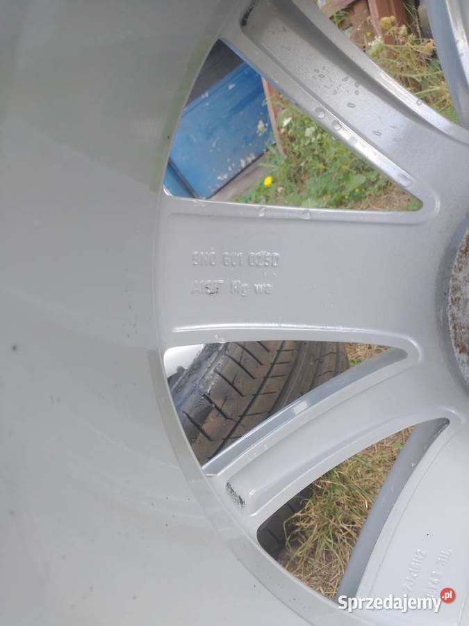 Alufelgi 18VW Tiguan 5N oryginalne aluminiowe Cisiec