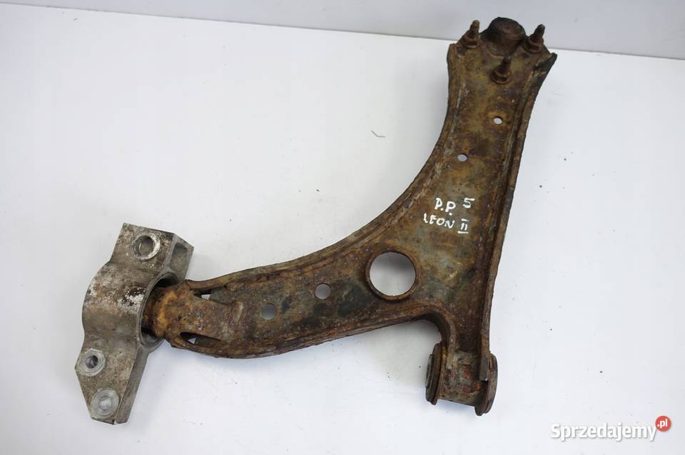 Seat Leon II 20 FSI PRZEDNI WAHACZ prawy przód osobowe Rudka sprzedam