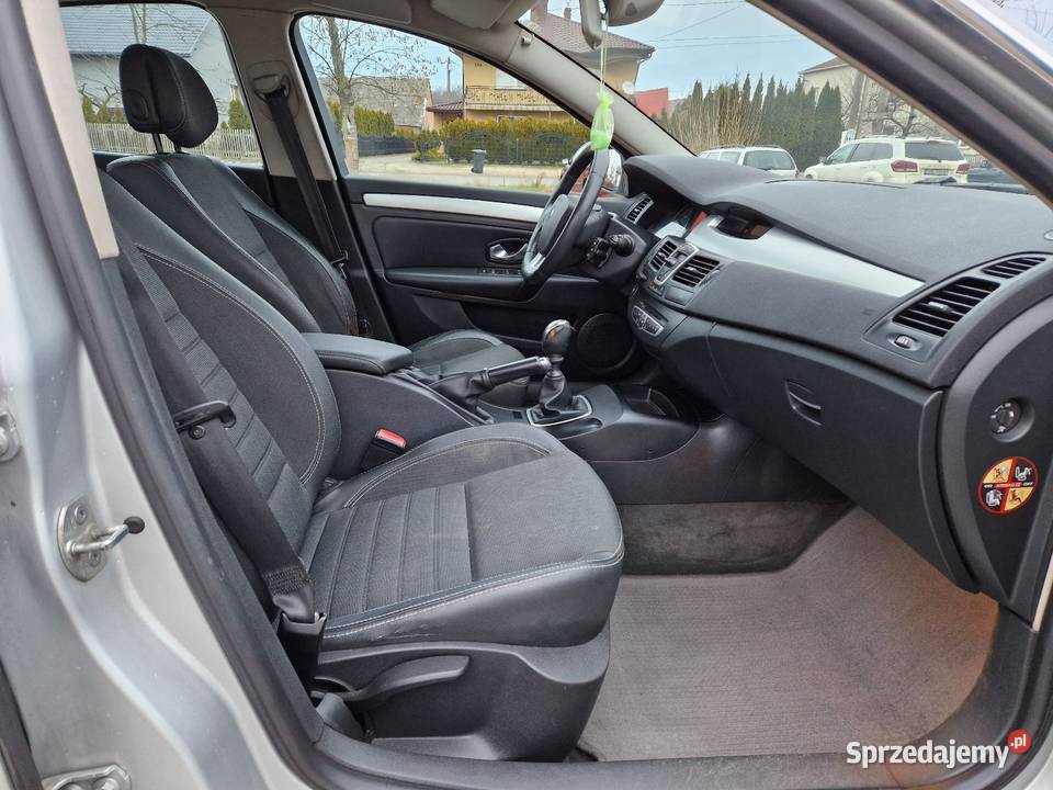 Renault Laguna 3 III 20 DCi 130 Salon 6biegów