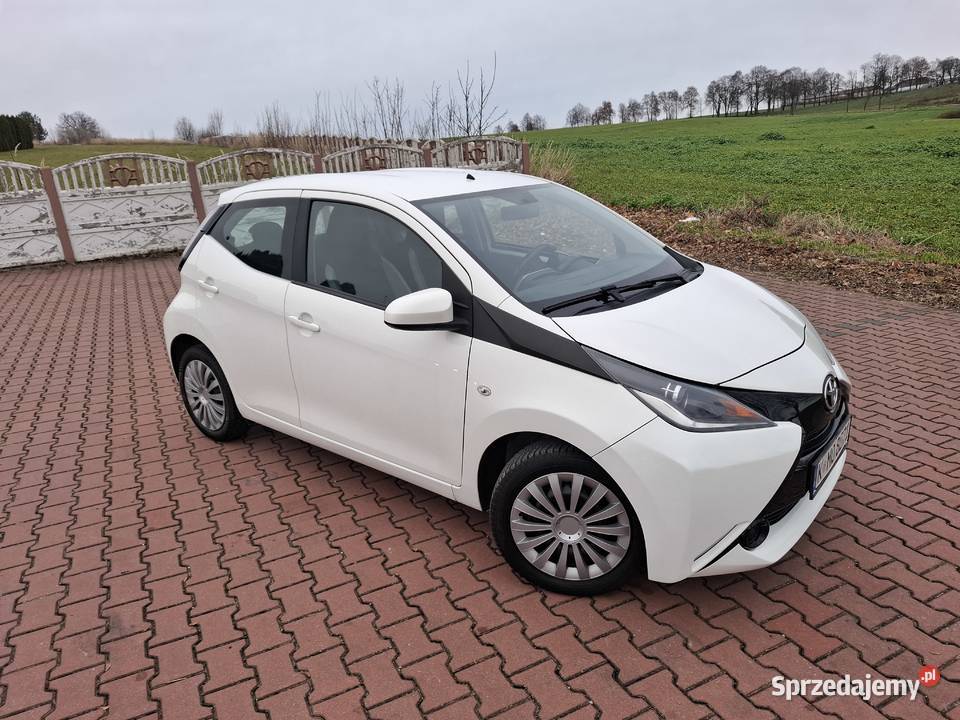 Toyota Aygo 10 BenzynaKlimaTempomatSerwis Pawłów