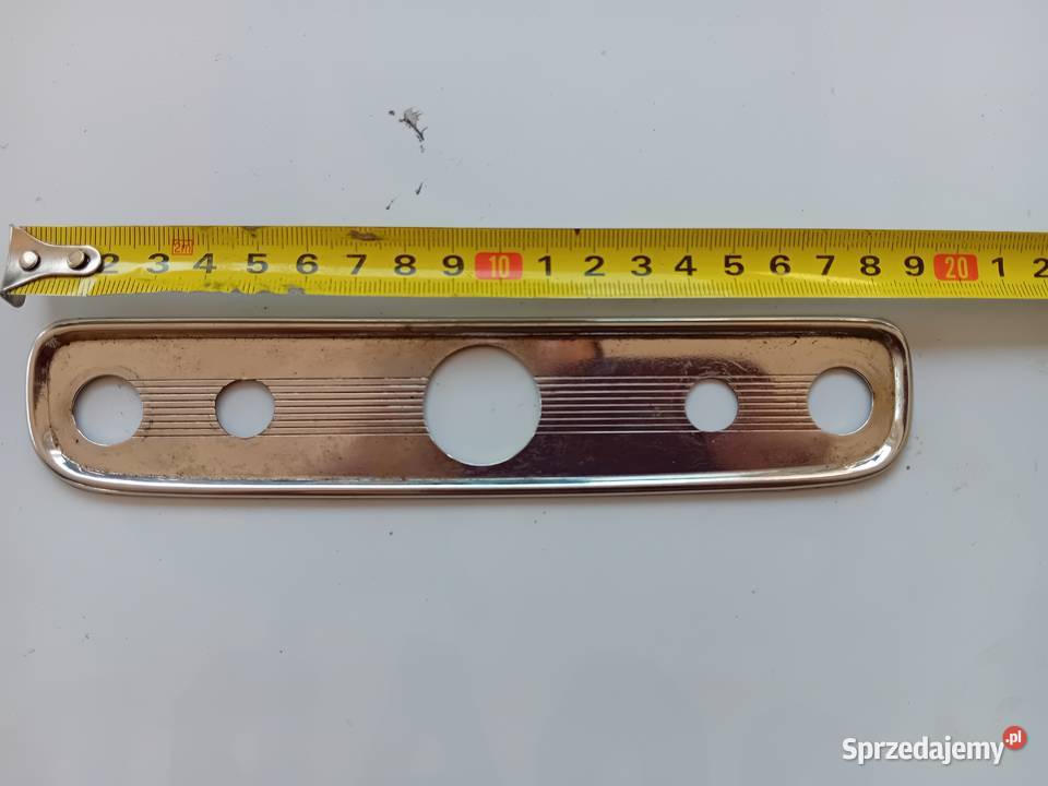 Ramka chrom stacyjki Fiat 600 Zastawa 750 osobowe Dębica