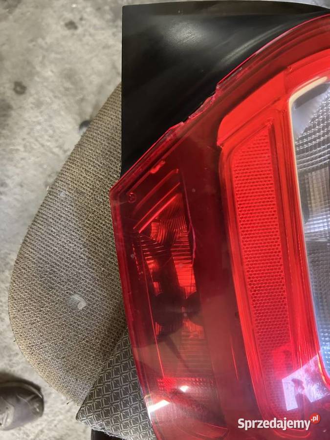 Lampa tylnią pół led Mercedes A klasa