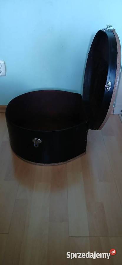 Zabytkowy kufer na kapelusze Kraków