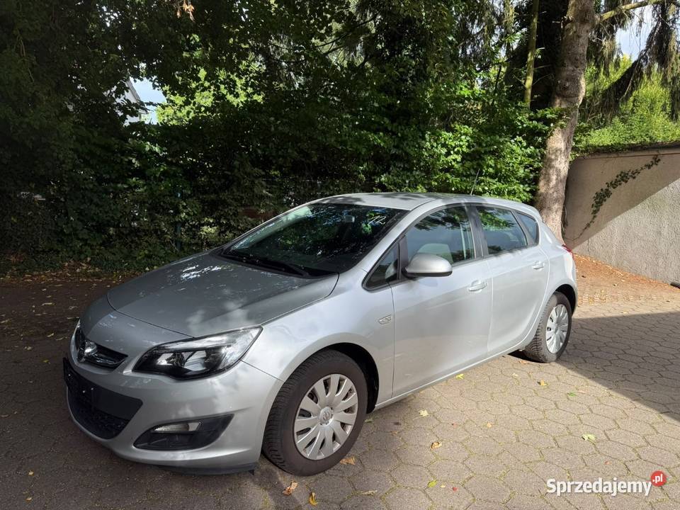 Opel Astra 2015 J 16 Benzyna Super Stan 120KM Chełm