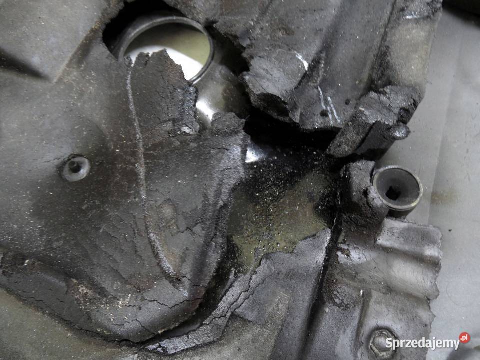 LEXUS IS II 22 D 08r osłona pokrywa silnika sprzedam