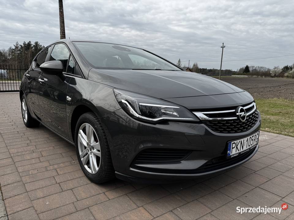 Sprzedam Opel Astra K 2016r benzyna 10 ECOTEC aluminiowe felgi Rychwał