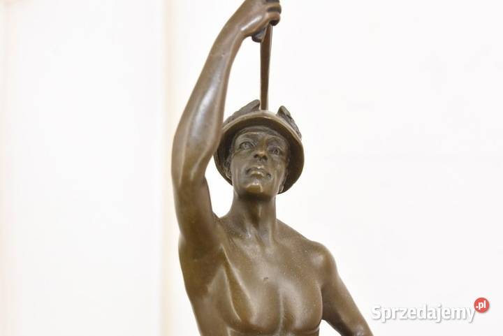 Hermes z Mieczem na Kuli Ziemskiej Figura z Kraków