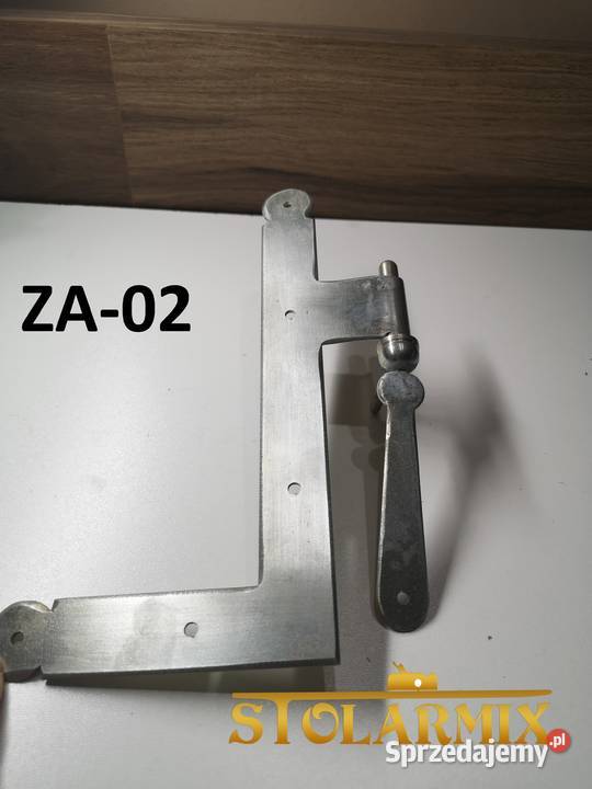 Zawias okienny 02 stare okucia okienne zabytkowe kujawsko-pomorskie Paterek