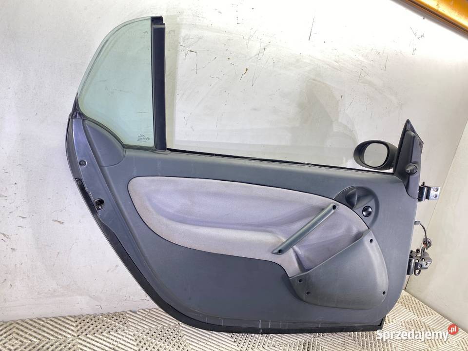 DRZWI LEWY PRZÓD SMART FORTWO Hatchback 0407