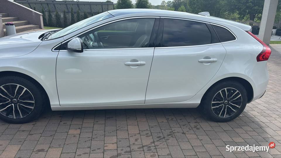 Volvo V40 Inscription Bezwypadkowy Pełna nieuszkodzony Łuków sprzedam