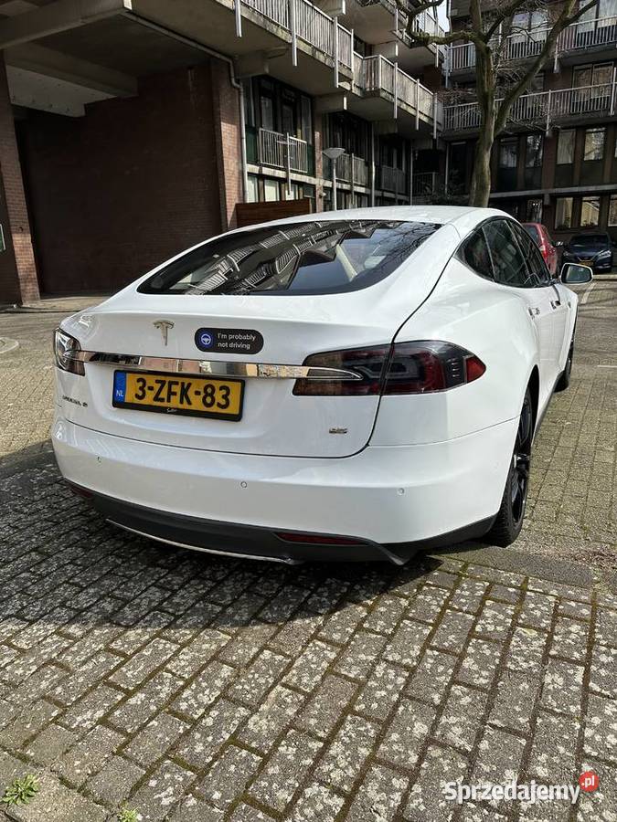 Tesla 85 S 201412 Auto Pilot CSS spotyfine Olsztyn