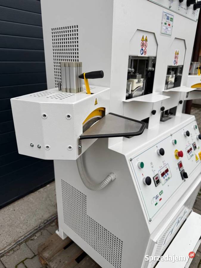 Formowarka maszyna do formowania czubka cholewki Łaskarzew