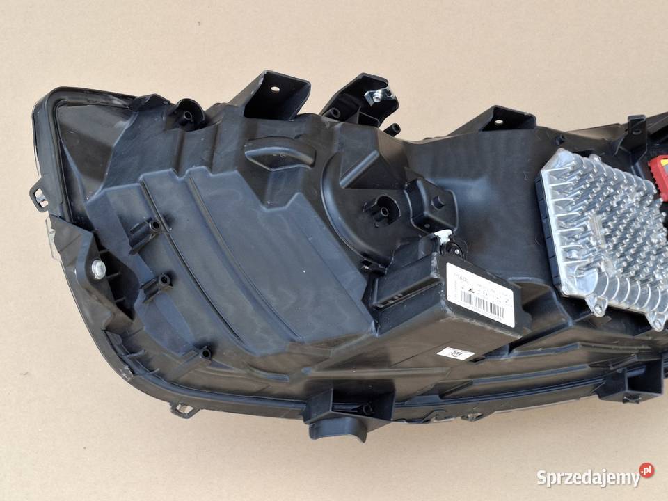 IVECO DAILY IV LIFT 19 REFLEKTOR PRAWY FULL LED Lampy przednie lubuskie Kargowa