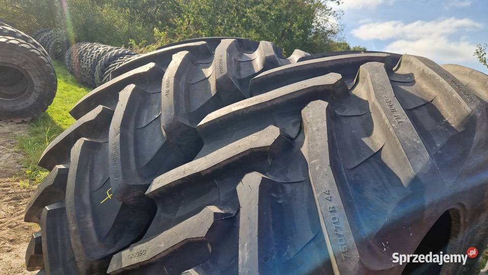 75070r44 Trelleborg 100 bieżnik 2020r sprzedam