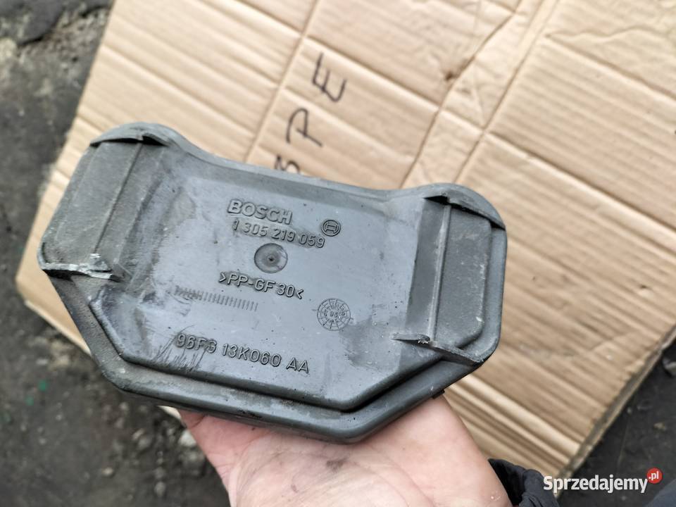DEKIELEK LAMPY OSŁONA ŻARÓWEK FORD FIESTA MK4 osobowe Kamień-Kolonia