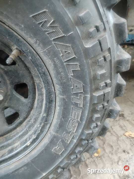 Opony 33 1250 R 15 Stojadła
